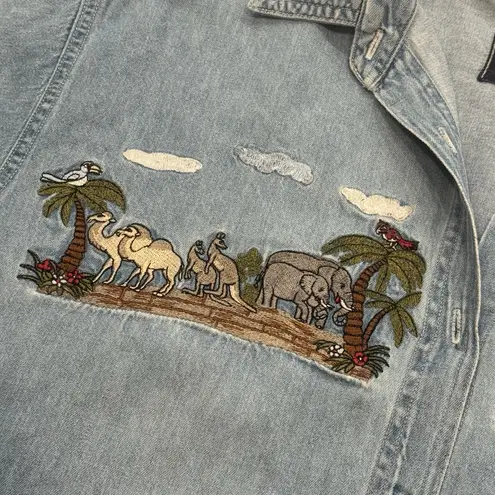 Vintage Denim Shirt Short Sleeve Women's L Embroidered Animal Scene Noah's Ark Blue Size L