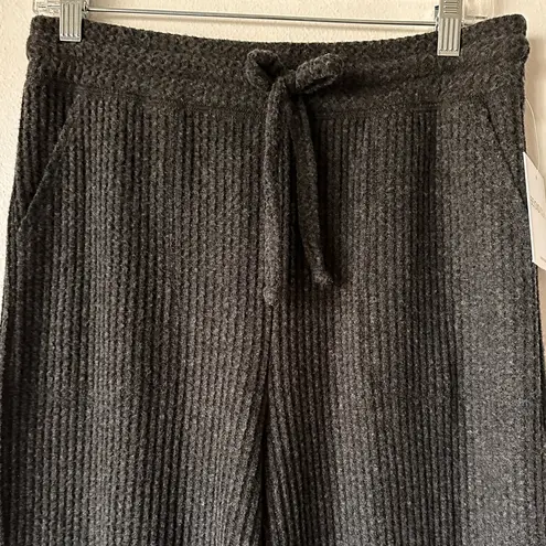 Beyond Yoga NWT Wide-Leg Cropped Sweatpants