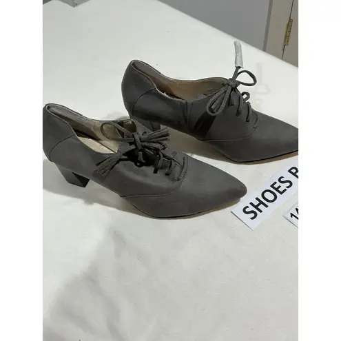 Adrienne Vittadini Womans Gray Suede 6 Pointed Toe Lace Up Shoe Boot Block Heel