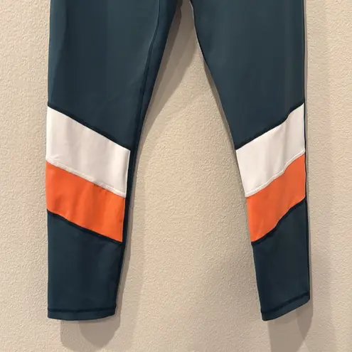 Zyia Active Teal Angle Colorblock Light n Tight 23” leggings Size 8
