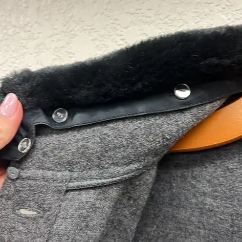 Talbots  Wool Button Front Vest with Removable Fur Collar Size SP