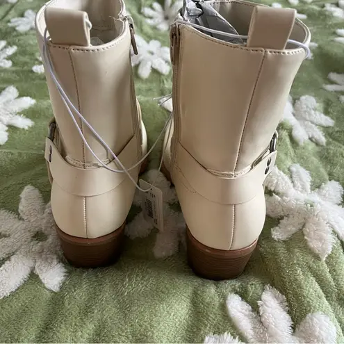 Altar'd State NEW Altar’d State Boots Size 8.5 NWT