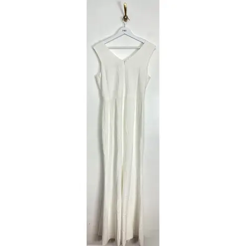 Dress the Population Sandra Plunge Crepe Trumpet Gown in Off White Size Medium
