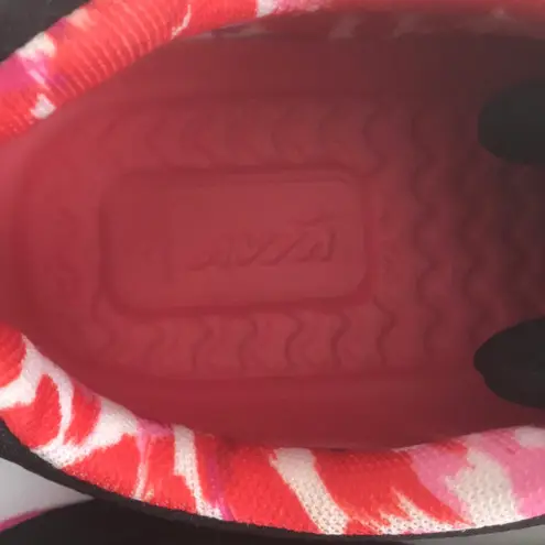 Women’s Light Running Sneakers Black Size 8