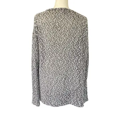 Aeropostale  women's black and white long sleeve soft sweater size medium stretch