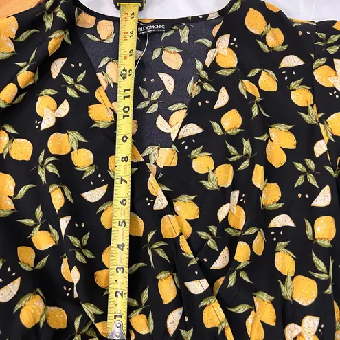 BloomChic Citrus Lemons Print Belted Surplice Neck Split Dress Size 18