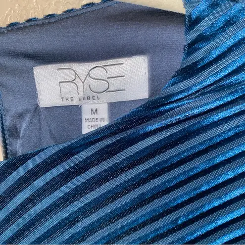 Ryse Drew Velvet Blue/ Green Bell Sleeve Cocktail Dress Size M