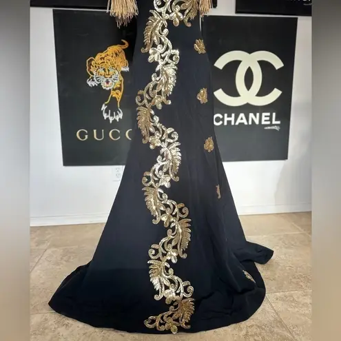 NWOT Evening Gown in Black & Gold Size 4