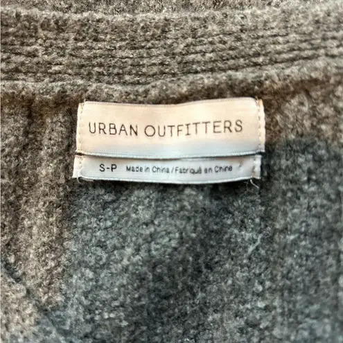 Urban Outfitters  Cropped grey button sweater. Size S.