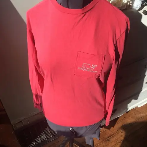 Vineyard Vines  long sleeve whale T-shirt