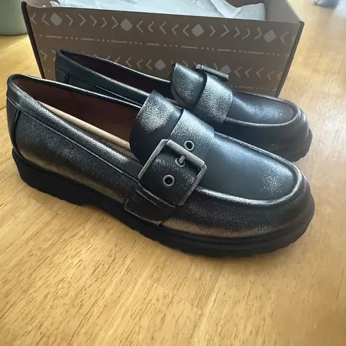 Zodiac Women's Black Renee Loafer Silver Black 9