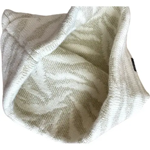 Athleta NWOT  Cream Animal Print Beanie -OS