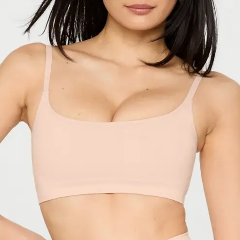 YITTY NEW Fabletics Nearly Naked Shapewear Scoop Bralette Size M/L Bad 4 Beige