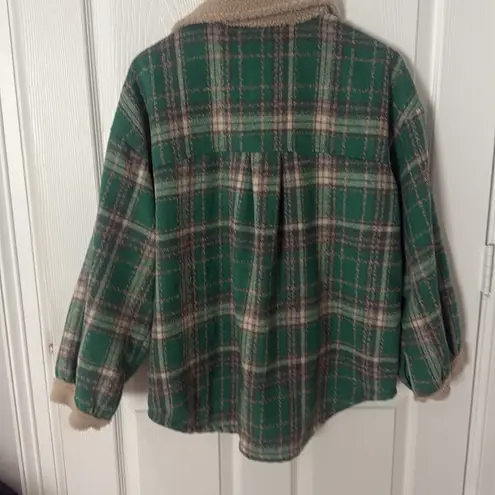 Plaid Green and Tan panache Shacket medium oversized fleece