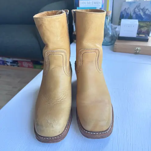 Frye Vintage campus boots