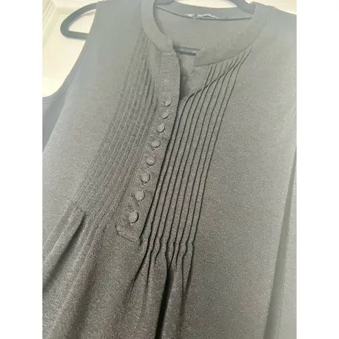 StoryBuk Black Pleated Button Up Sleeveless Tank Top Size Small