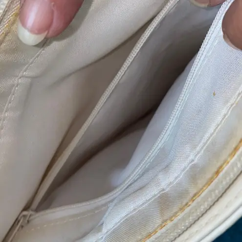 Rosetti cross body handbag many organizer pockets