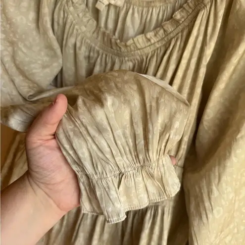 Grade & Gather Cream/Bronze Smocked Cheetah Top Size Large