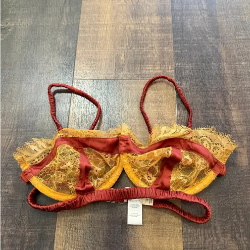 For Love & Lemons Intimates Lace Underwire Bra Size S Burgundy Gold Red