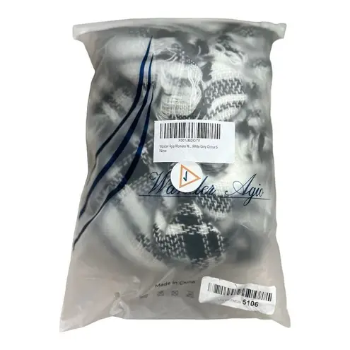 New Womens Wander Agio White & Gray Fringe Plaid Warm Blanket Winter Scarf Black