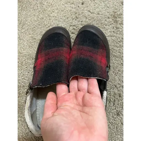 Jambu JBU by Crimson Memory Foam Red Buffalo Plaid Slip on Shoes Size 7.5M