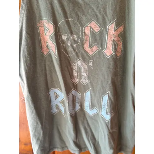 Zutter Rock n Roll Skull Graphic Tank Top Women's Casual Olive Green Size Large