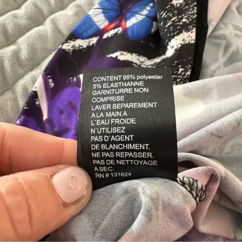 Calessa women’s size Large v