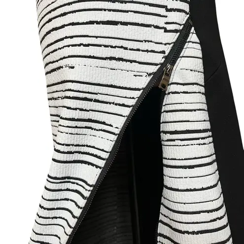 Julia Jordan Dress Size 14 Black White Stripe Knit Sheath Cut Out Back Zipper