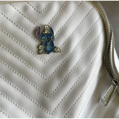 Lounge Fly Quilted Stitch & Ducklings Ducks White Mini Backpack Lilo & Stitch