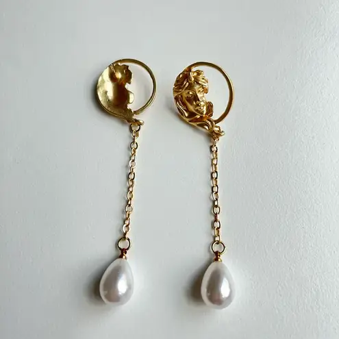 Unique Gold Goddess Face Earrings Long Pearl Dangle Baroque Style Gift new
