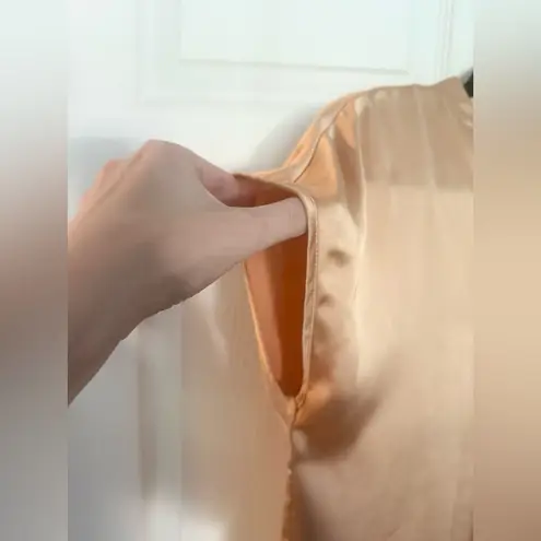 Nicole Miller New York Gold Champagne Satin Blouse Boxy Fit Size Medium