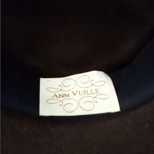 Gorgeous High Fashion Ann Vuille Brushed Felt Hat With A Bow Blue