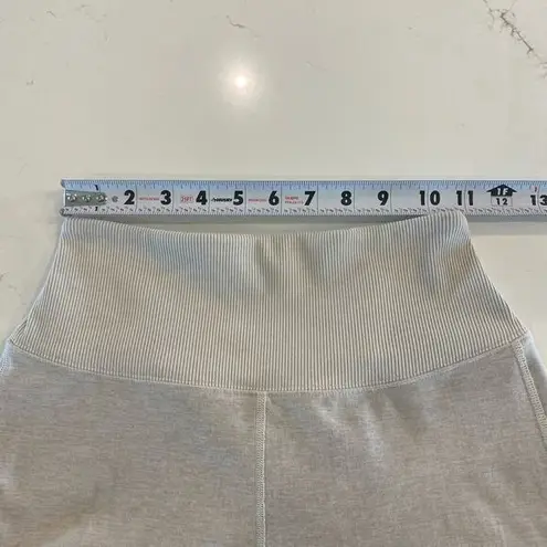 Alo Yoga  High-Waist Alosoft Lounge Legging‎ Bone Size Small