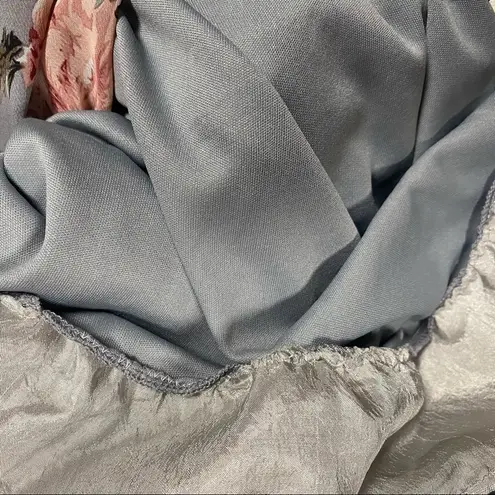 Dee Elle 🛍️ Floral Rose Gray Long Bell Sleeve Mini Sheath Dress Size XS