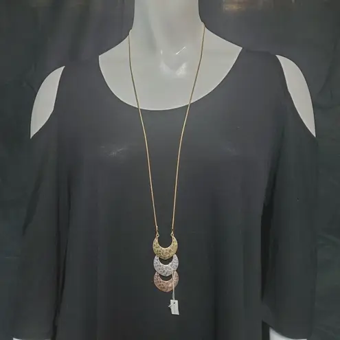 NWT Gold, Silver, & Rose Gold Necklace Gold