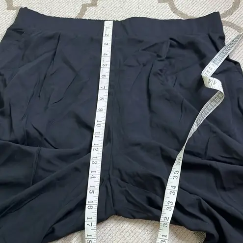 Torrid  Black pleated front side pockets wide leg pull on pants, size 1X thumbnail 4