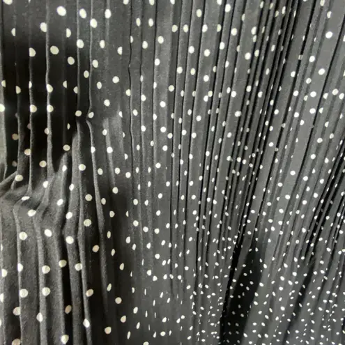 Exlura Pleated Skirt Large Black Polka Dot Maxi Stretchy Swing Flowy Feminine Black