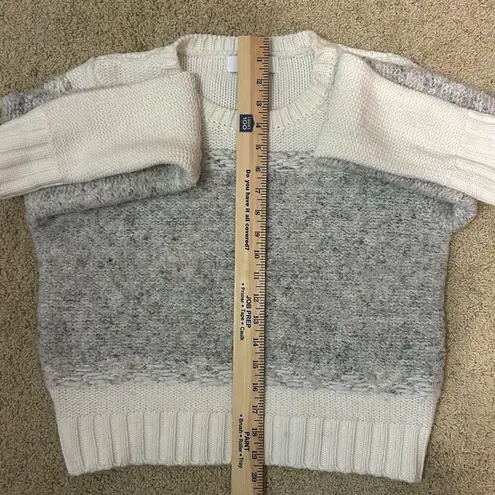 John + Jenn  fuzzy‎ gray cream wool blend sweater size S - Image 8