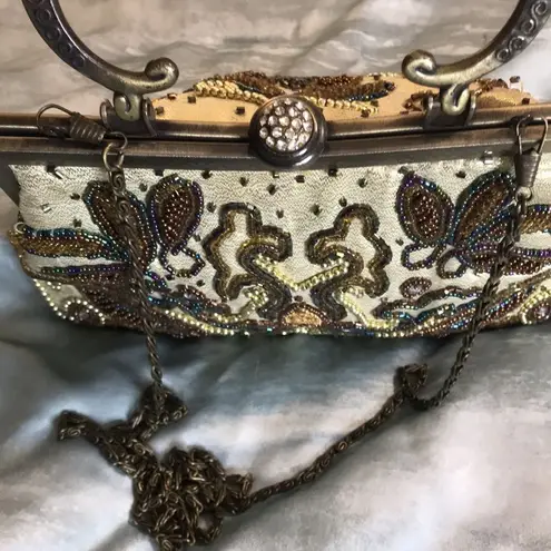 Vintage beaded embellished gold crossbody handbag with gold metal handle