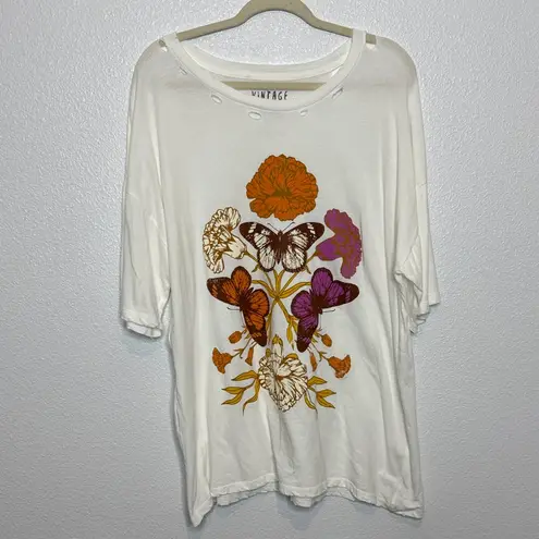 Vintage Canvas Butterfly Fantasy Distressed Oversize Graphic Tee Size L White Size L