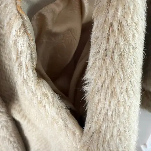 Vintage 70s Beige Faux Fur Coat Style VI Ltd Collared Button Front, Sz Medium Tan
