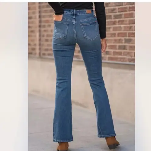 Judy Blue High Rise Flare Fit Jeans