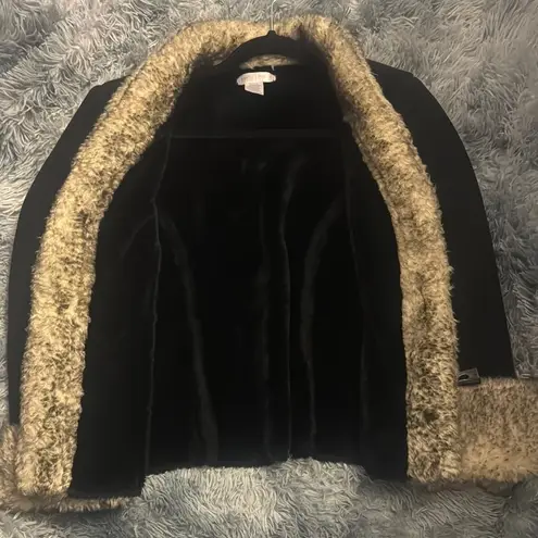 WHITE HOUSE BLACK MARKET Black and Cream Blazer with Elegant Fur Trim Size M