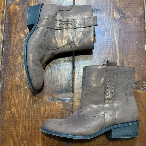 Charles David Metallic Western Boots