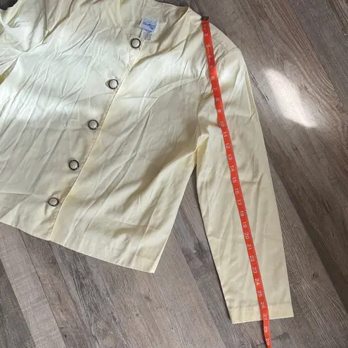 Bedford Fair Yellow Button