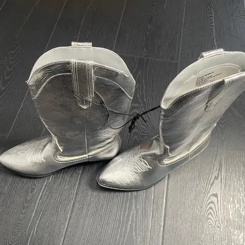 Arizona Silver Cowgirl Boots NWT 6.5 Pointed