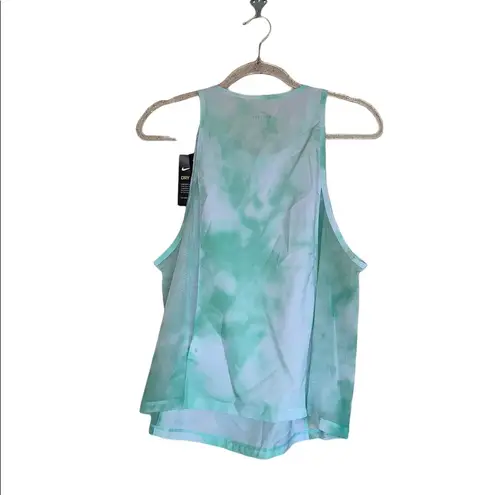 Nike NWT  Icon Clash City Sleek Running Tank GREEN Medium