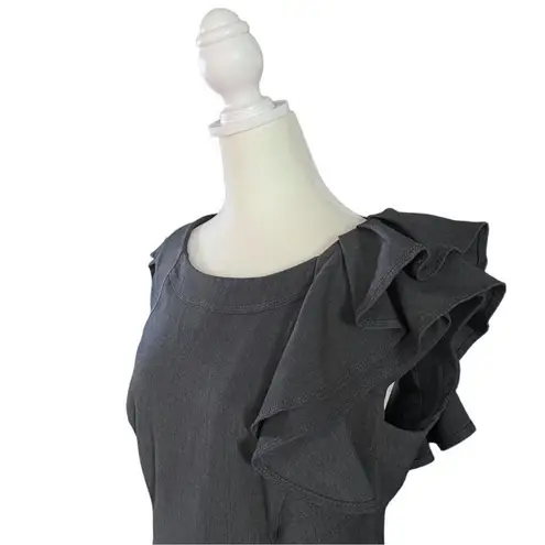 Ellen Tracy Grey Fitted Ruffle Flutter Sleeveless Crewneck Top Size 8