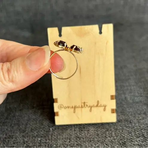 Pretty DARK PURPLE Butterfly Gemstone Fashion Ring, Gold, Adjustable (Fits Most)