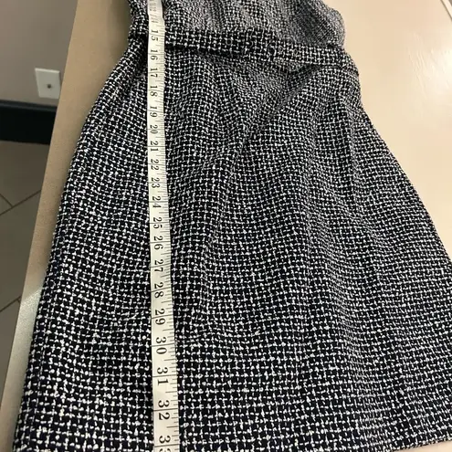 Banana Republic Dress Black and White Sleeveless Sheath Midi Dress  size 4P